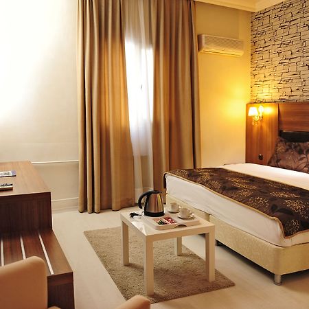 Tanik Hotel İzmir Luaran gambar